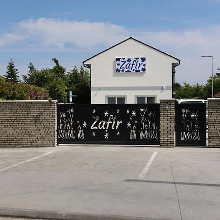 Zafir Hotel Dunajska Streda Luaran gambar