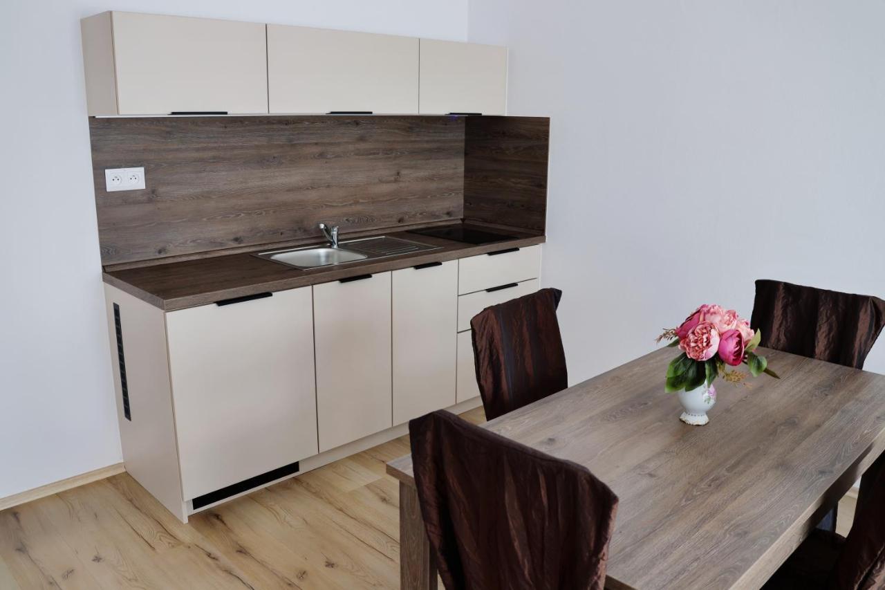 Zafir Hotel Dunajska Streda Luaran gambar