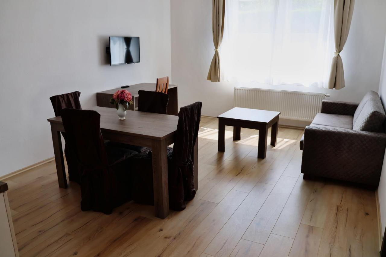 Zafir Hotel Dunajska Streda Luaran gambar