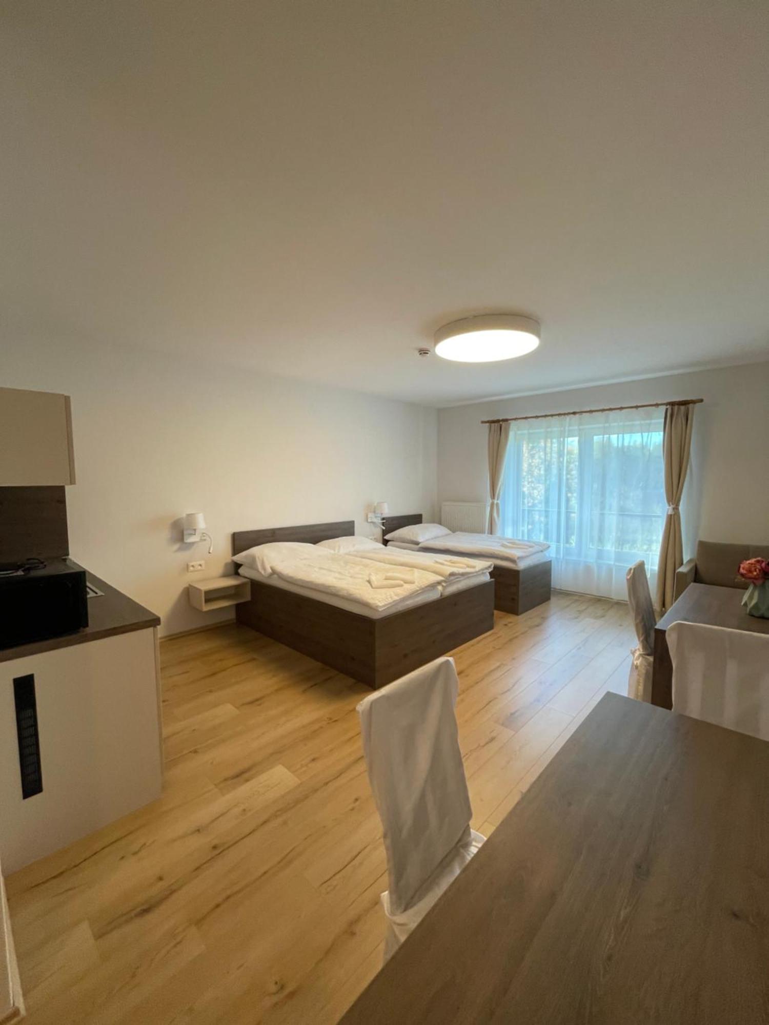 Zafir Hotel Dunajska Streda Luaran gambar